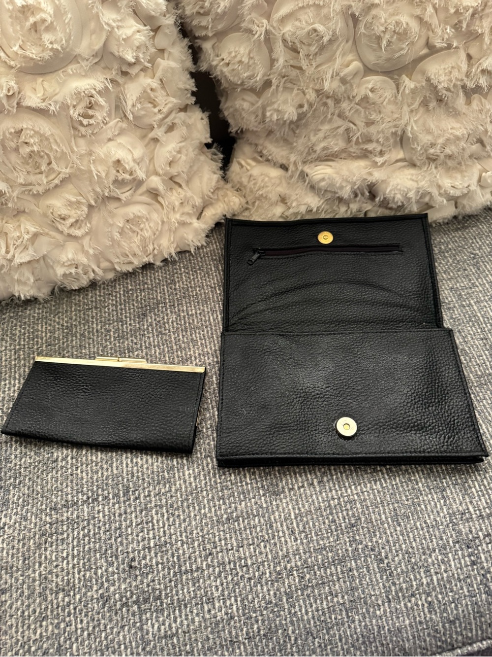 Vintage Dooney and Bourke Black Pebbled Leather Checkbook Wallet and Coin Clutch - Picture 4 of 8